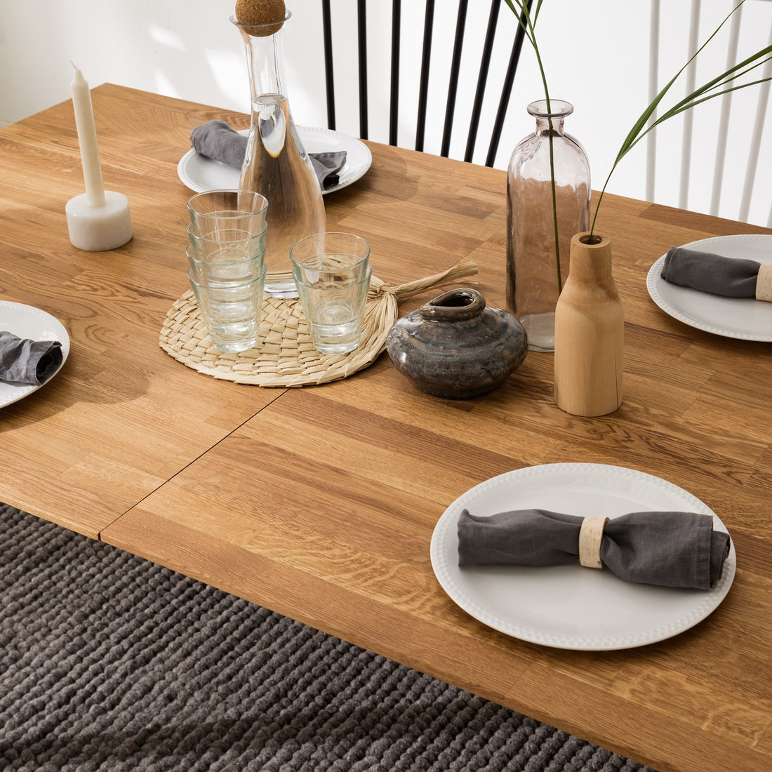Mesa de madera maciza de roble al estilo escandinavo 