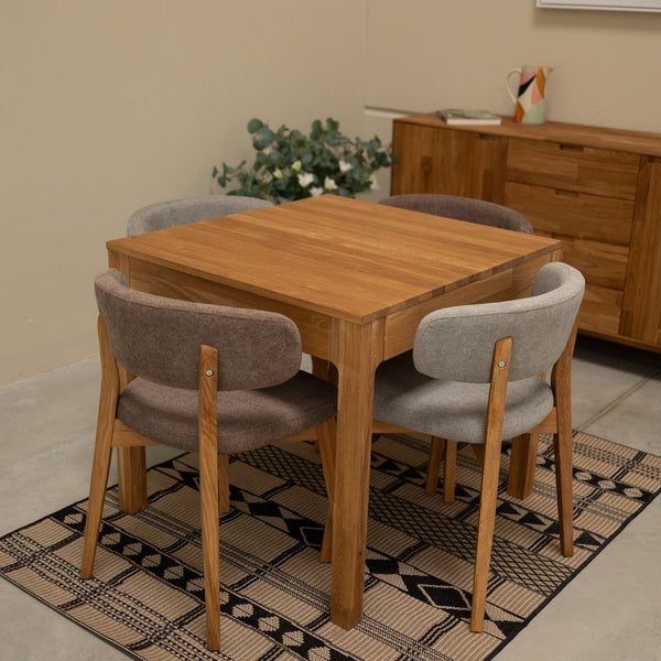Pack de 2 o 4 Sillas de Comedor de Madera Maciza de Roble Claus, tapizado Gris o Marron | NordicStory