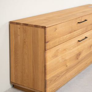 Cómoda aparador de madera maciza de roble Arvik 1 | NordicStory
