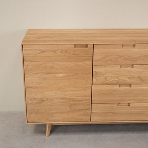 Aparador Cómoda de madera maciza roble Escandi Atelier | NordicStory