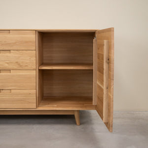 Aparador Cómoda de madera maciza roble Escandi Atelier | NordicStory