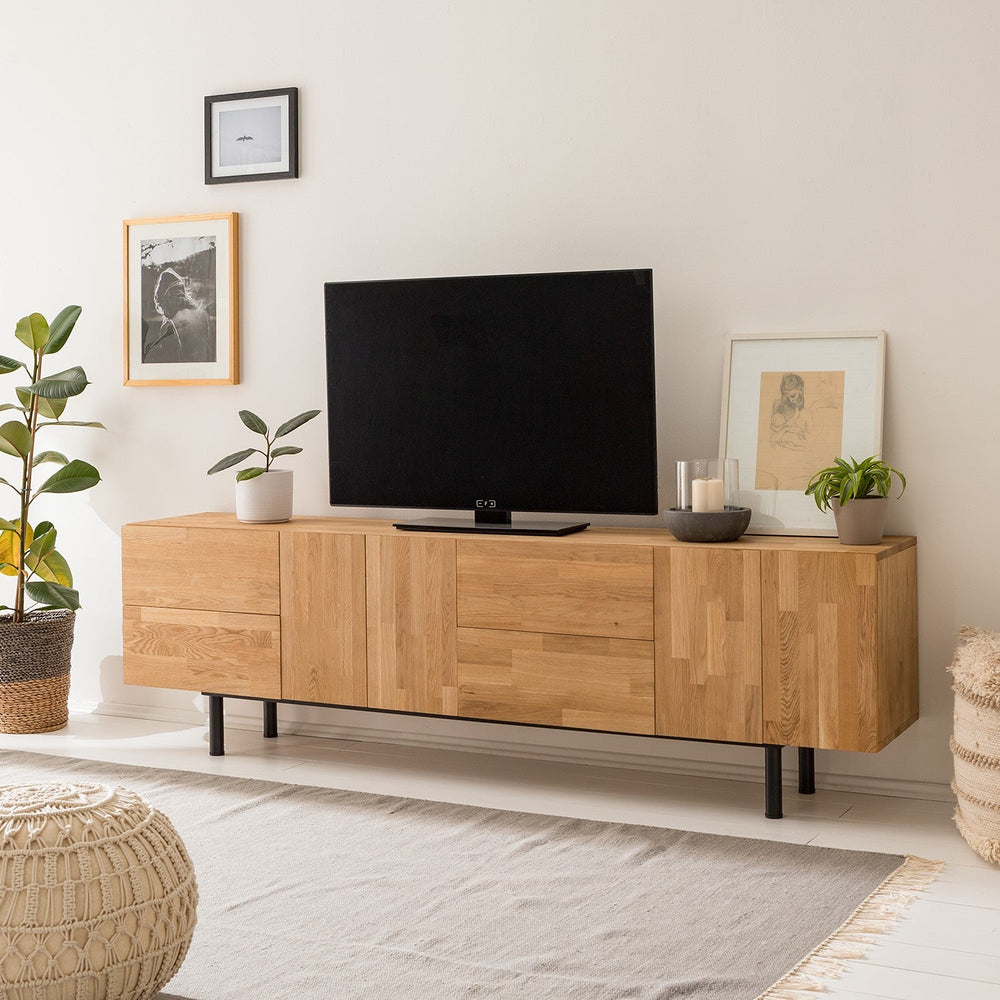 Mueble de TV de madera maciza de roble Wardi | NordicStory