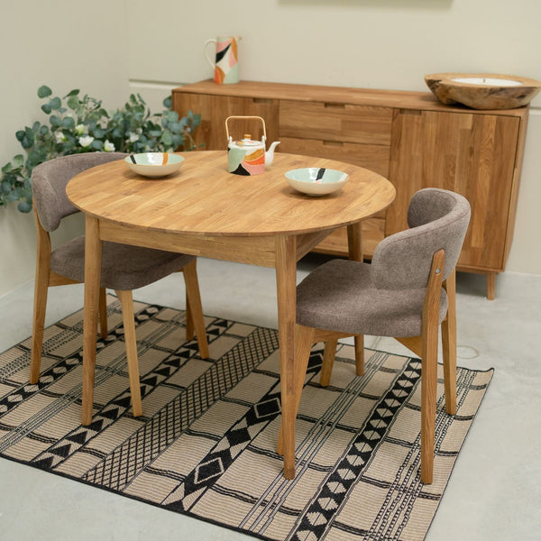 Pack de 2 o 4 Sillas de Comedor de Madera Maciza de Roble Claus, tapizado Gris o Marron | NordicStory