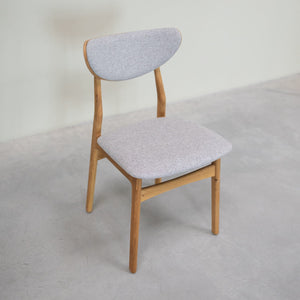 Pack de 2 o 4 Sillas de Comedor de Madera Maciza de Roble Maxwell, tapizado | NordicStory