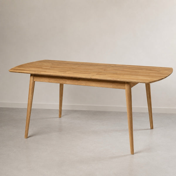 Mesa de comedor rectangular y extensible de madera maciza de roble Escandi | NordicStory