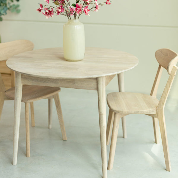 Mesa de comedor redonda y extensible de madera maciza de roble Escandi 3 | NordicStory