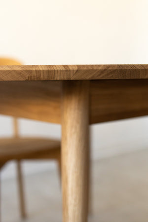 NordicStory Mesa extensible de comedor de madera maciza de roble Escandi 4 120-155 x 120 x 75 cm.